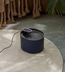 Bebedero Eléctrico Elegante Negro